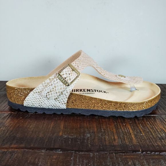 Birkenstock Gizeh Sandals Womens Mens Sizing Regular Shiny Python Eggshell - Picture 4 of 11